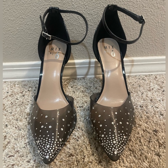 Mix No. 6 Arlette Black Pumps - Picture 4 of 10